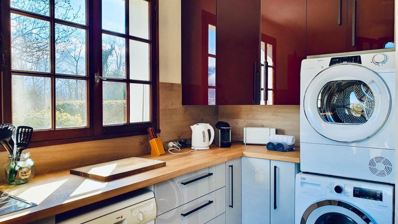Le Renouveau Sévrier Esterno foto